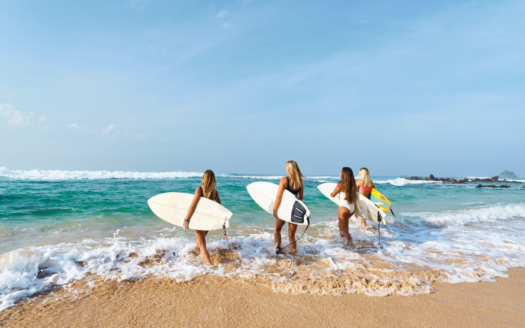 girls surf camps - Malibu Makos